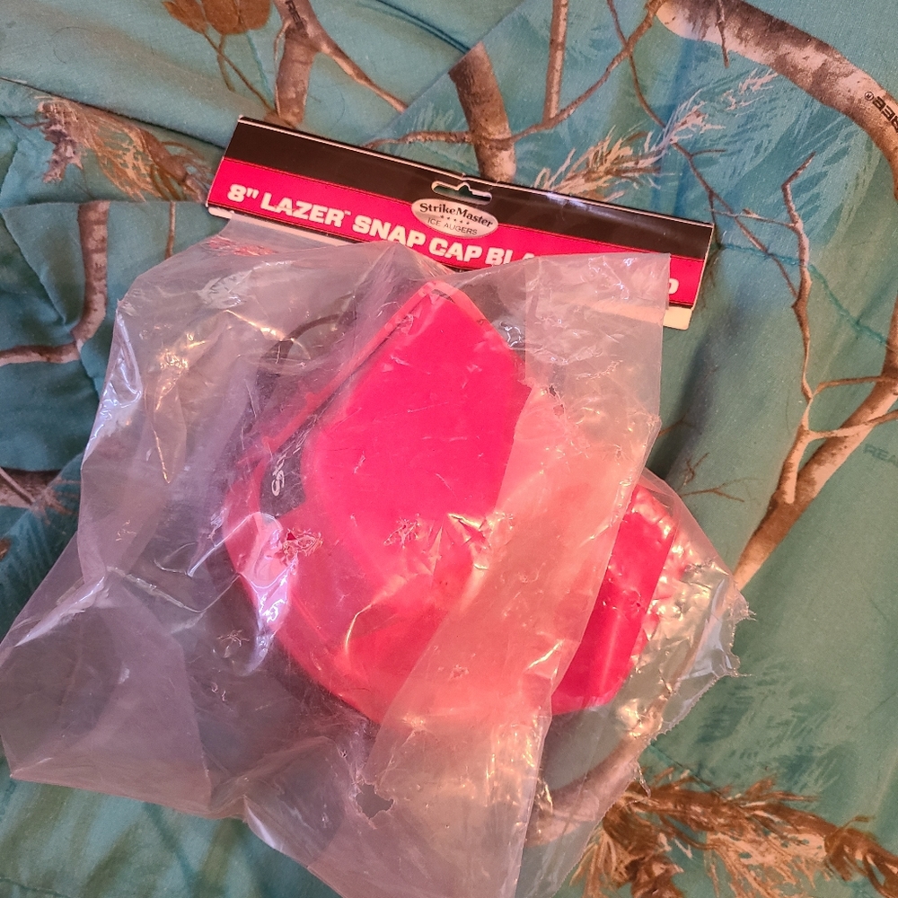 Ice auger blade cover